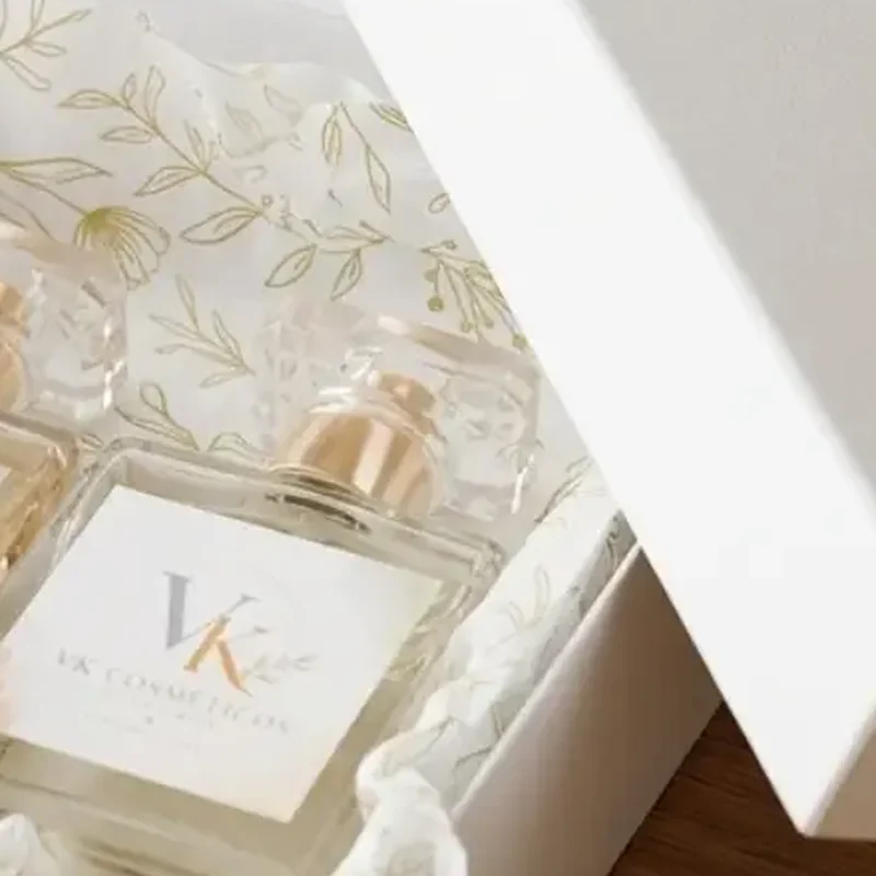 Perfume Nº 06, Floral Frutado Gourmand, da VK Inspirações