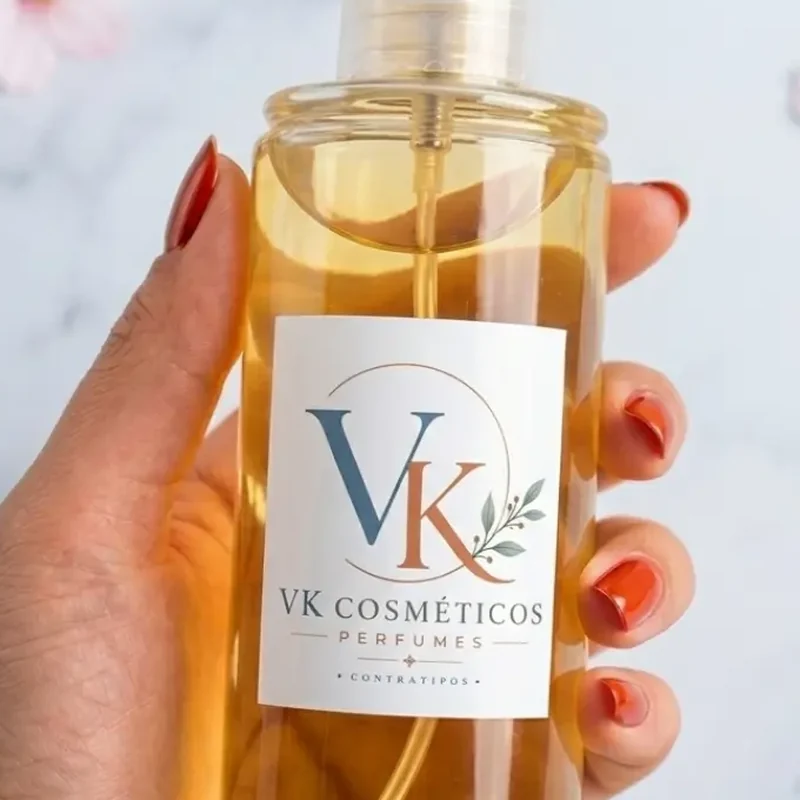 Perfume Nº 07, Amadeirado Aquático, da VK Inspirações