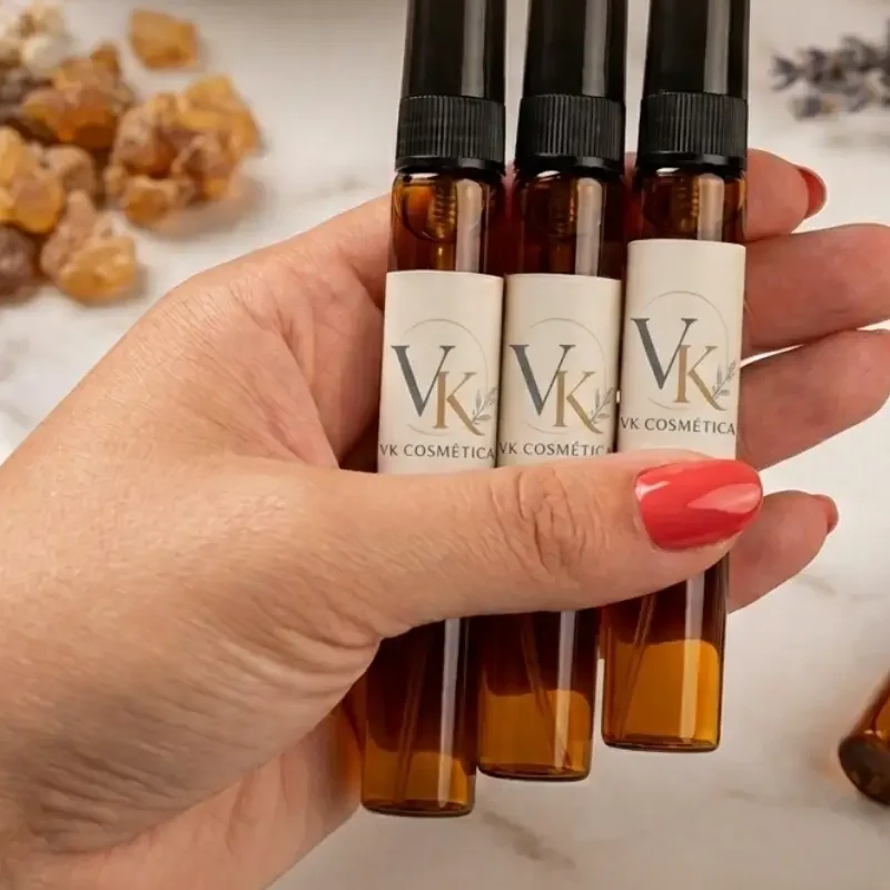 Perfume Nº 08, Aromático Fougère, da VK Inspirações